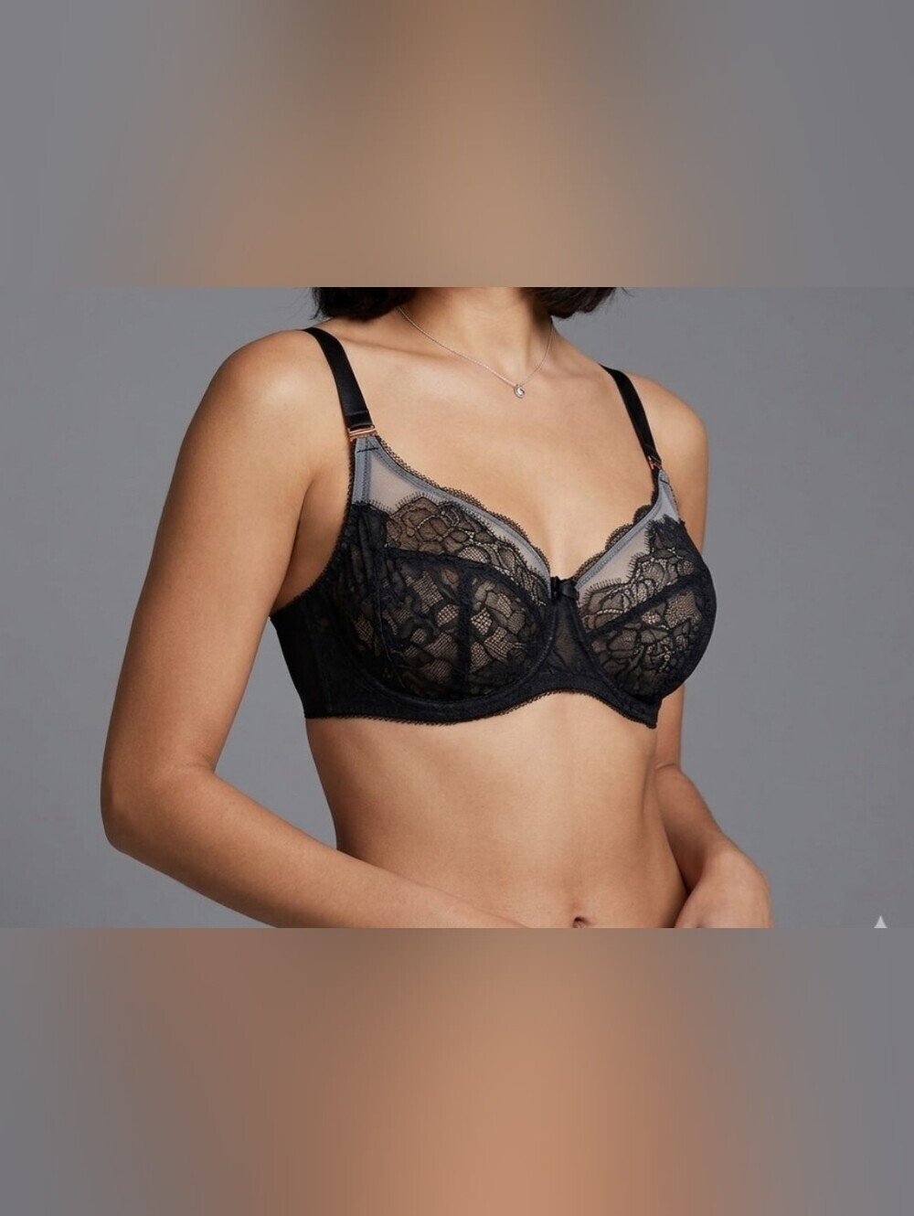 smart & sexy Black Lace Underwire Bra with Sheer Insets Size 38DD.